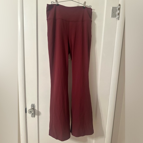Lululemon Groove Nulu Super high waisted flared pants - worn twice - Picture 3 of 7
